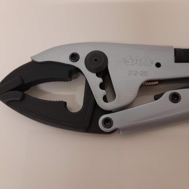 mieux que la pince etau knipex